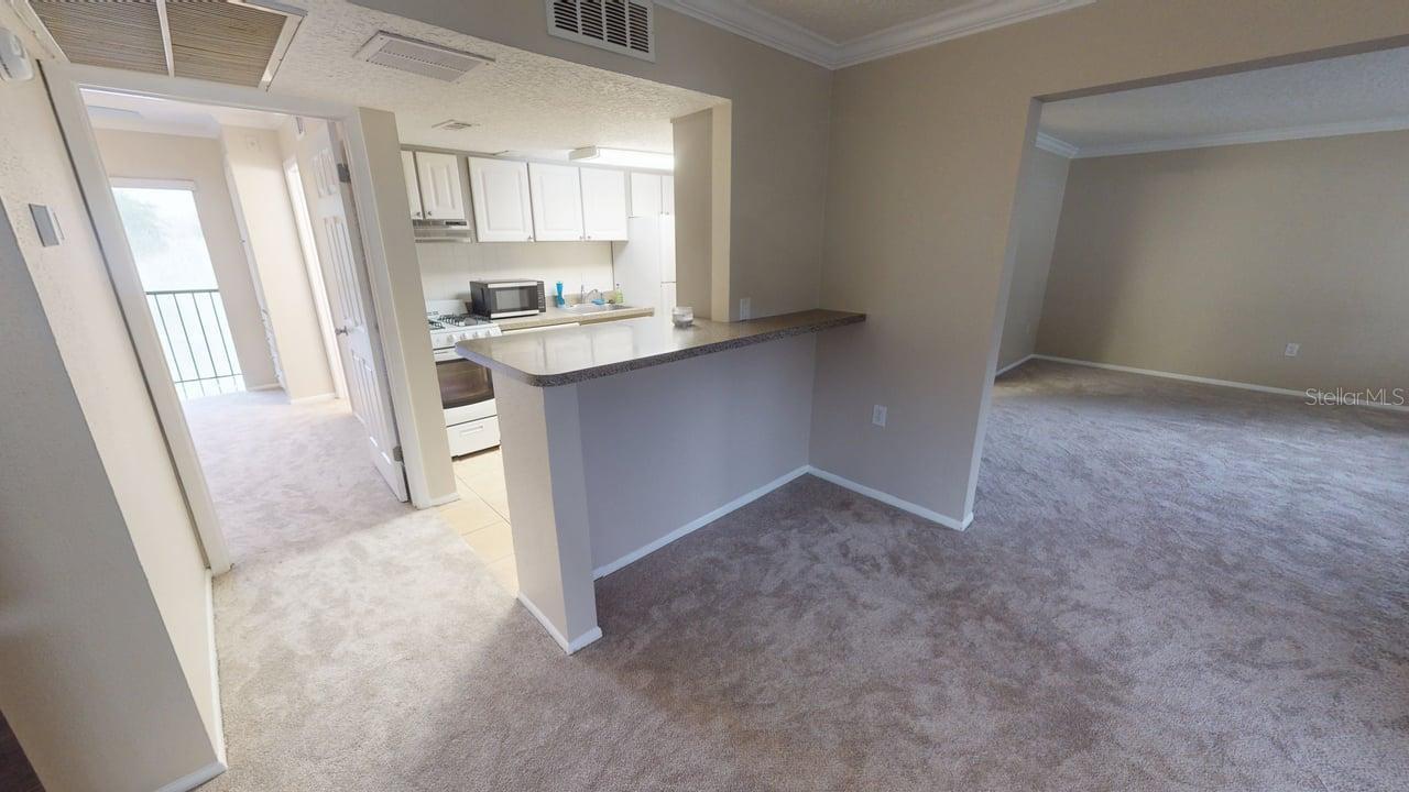 Image 5 of 30 For 145 Oyster Bay Circle 200