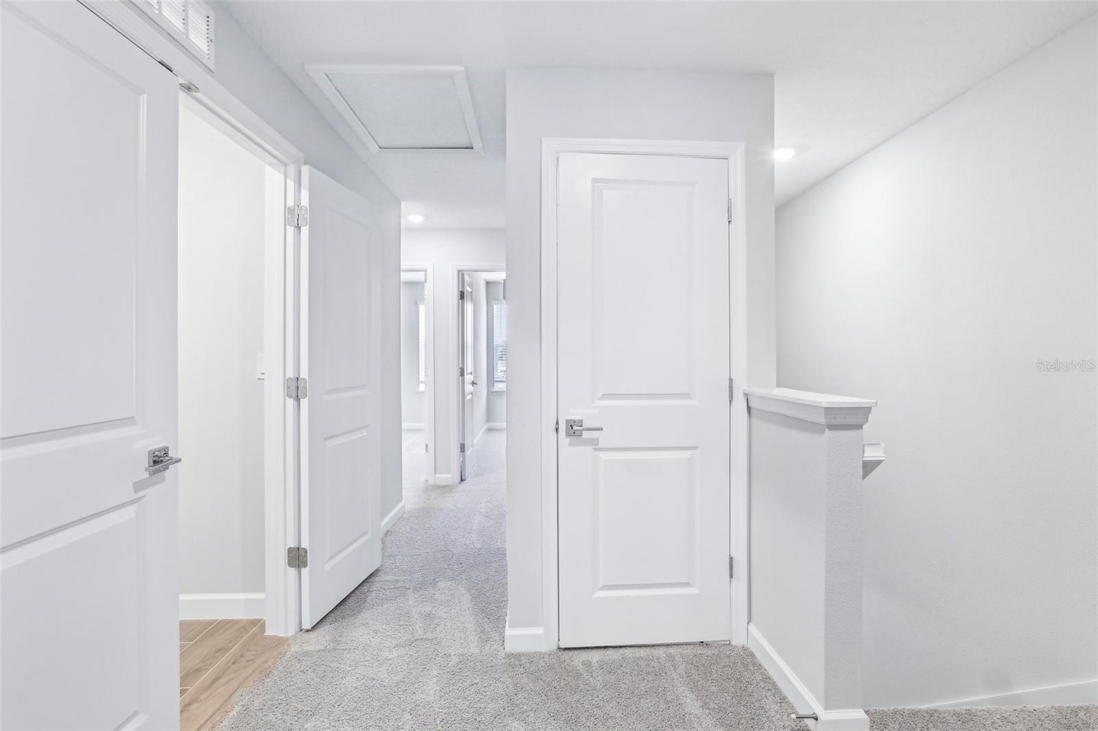 Image 18 of 33 For 7292 Deer Valley Circle