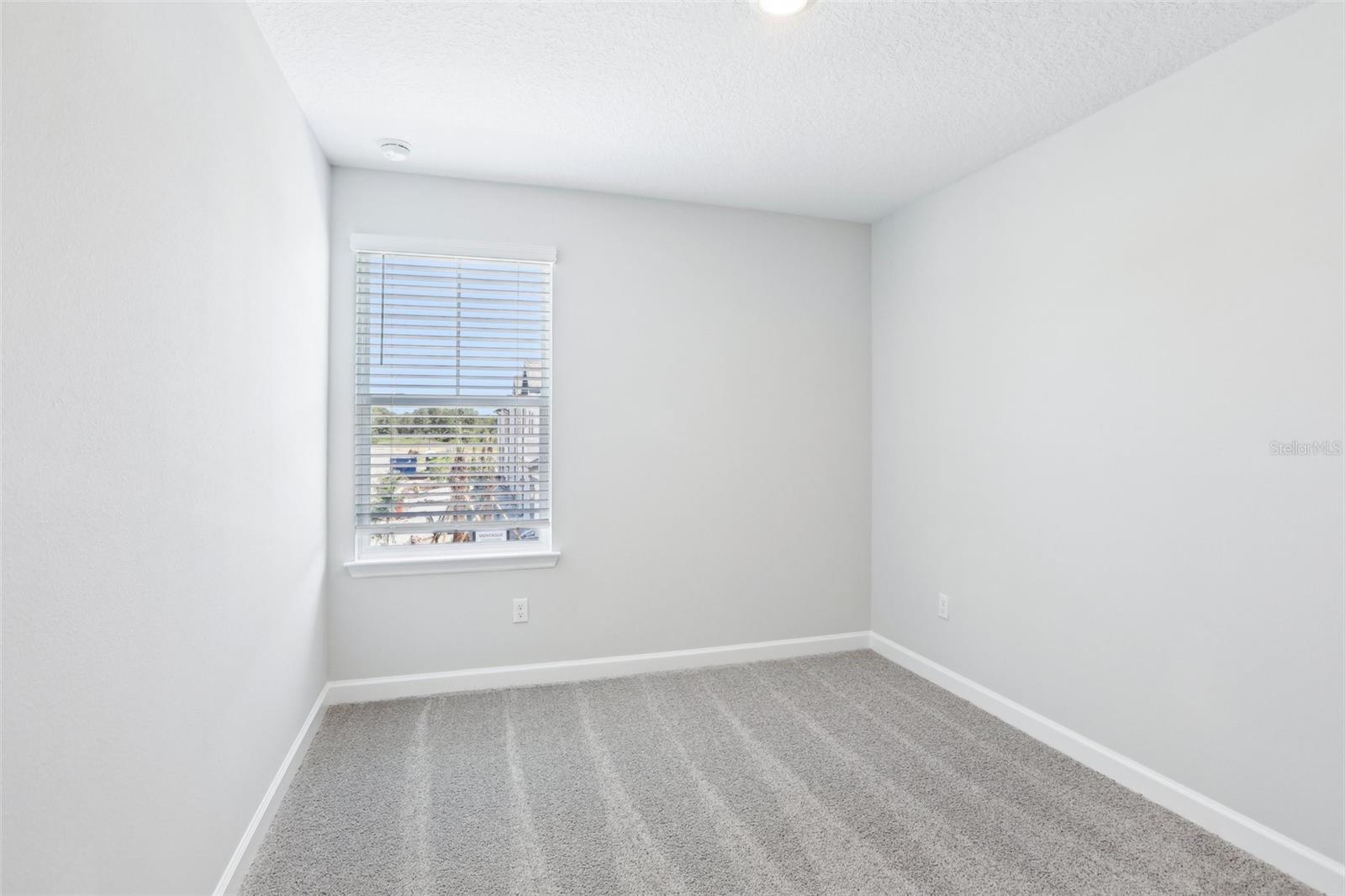 Image 24 of 33 For 7292 Deer Valley Circle