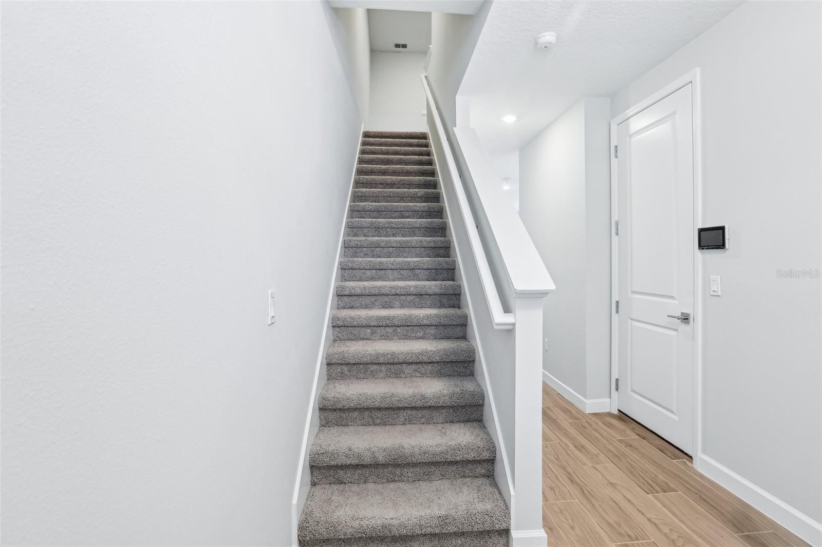 Image 6 of 33 For 7292 Deer Valley Circle