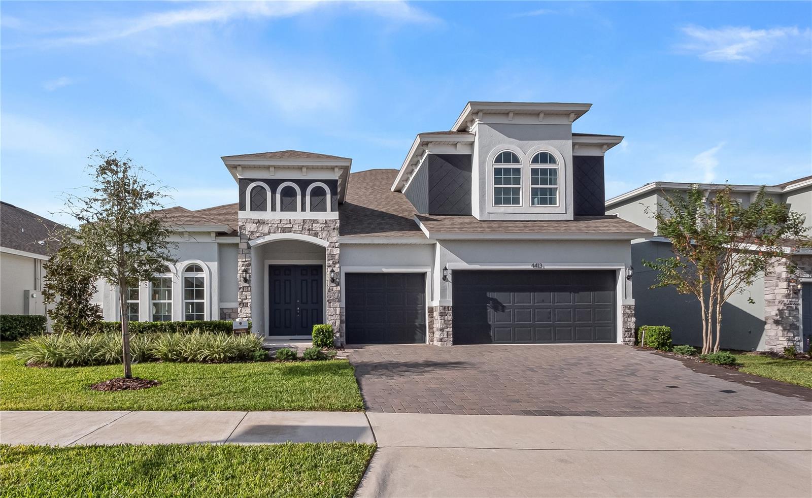 Image 8 of 28 For 4413 Lions Gate Avenue