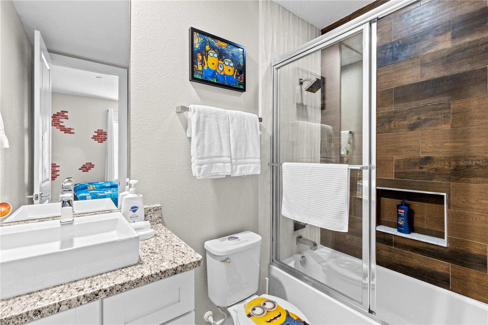 Image 34 of 39 For 2630 Sunrise Shores Drive