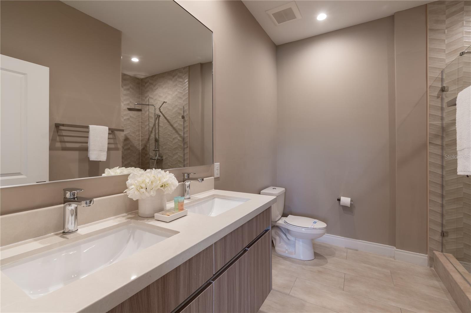 Image 15 of 24 For 7461 Bleecker Lane