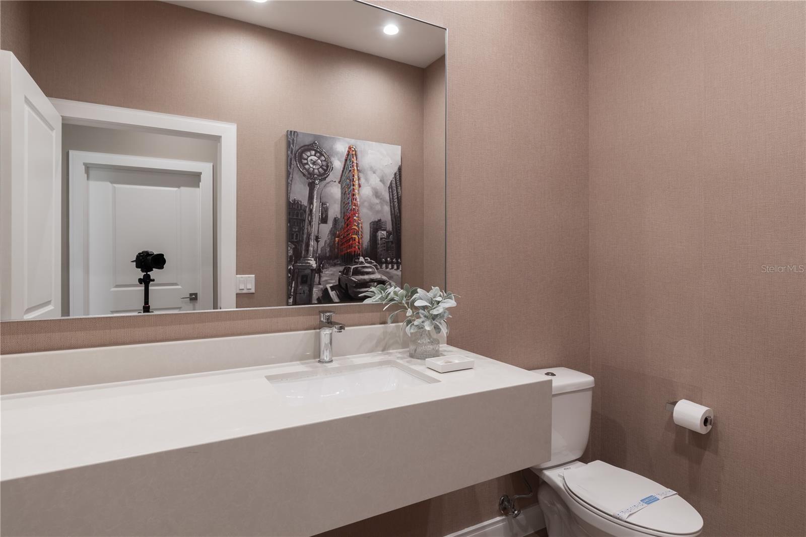 Image 18 of 24 For 7461 Bleecker Lane