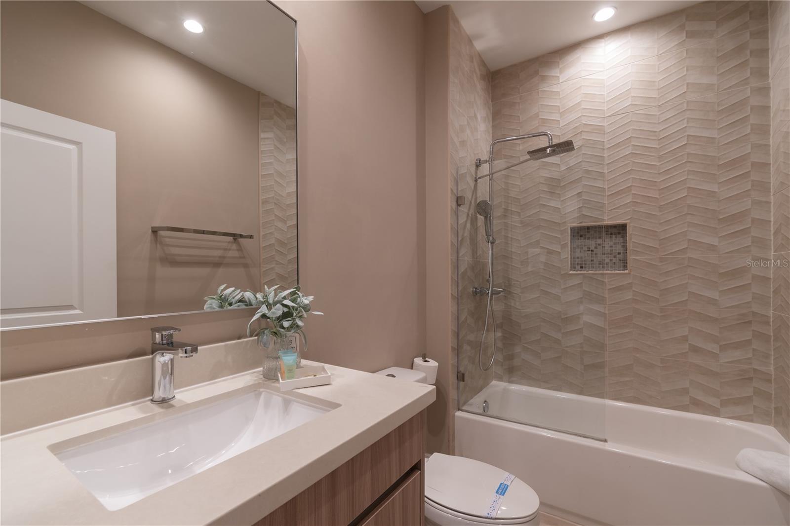 Image 9 of 24 For 7461 Bleecker Lane