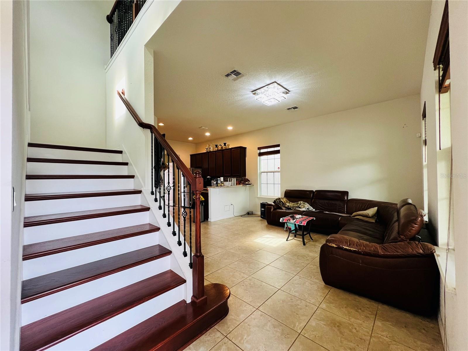 Image 3 of 20 For 4900 Beach Boulevard