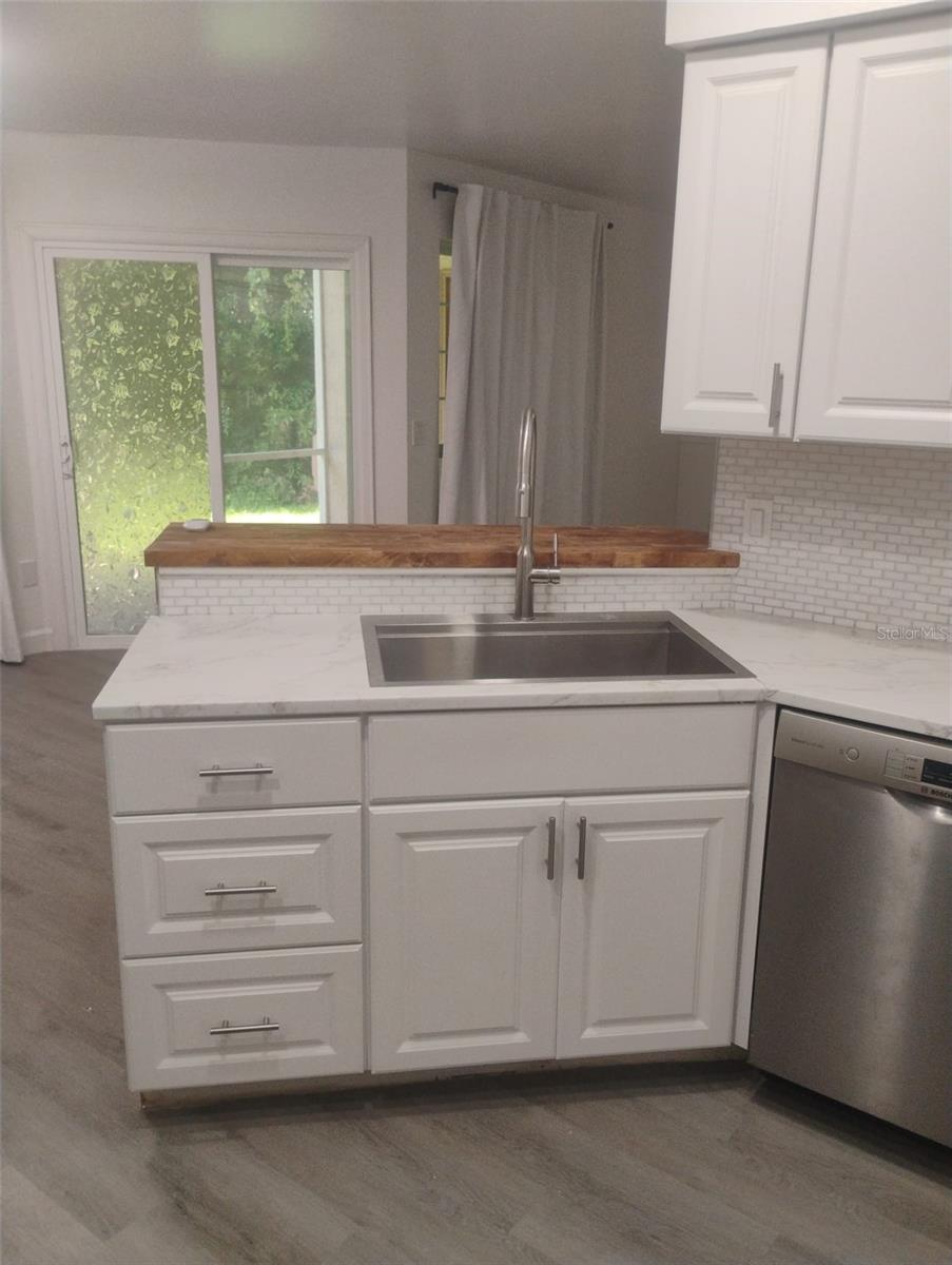 Image 19 of 20 For 4674 Pembrook Place J 101