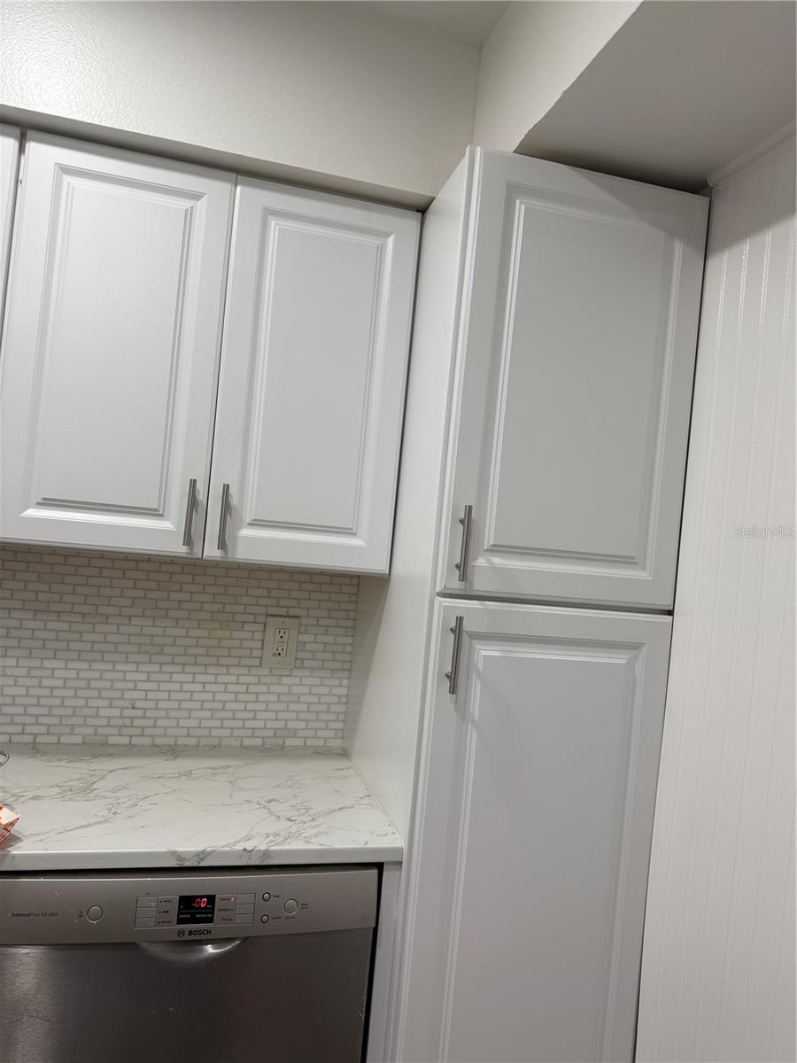 Image 5 of 16 For 4674 Pembrook Place J 101
