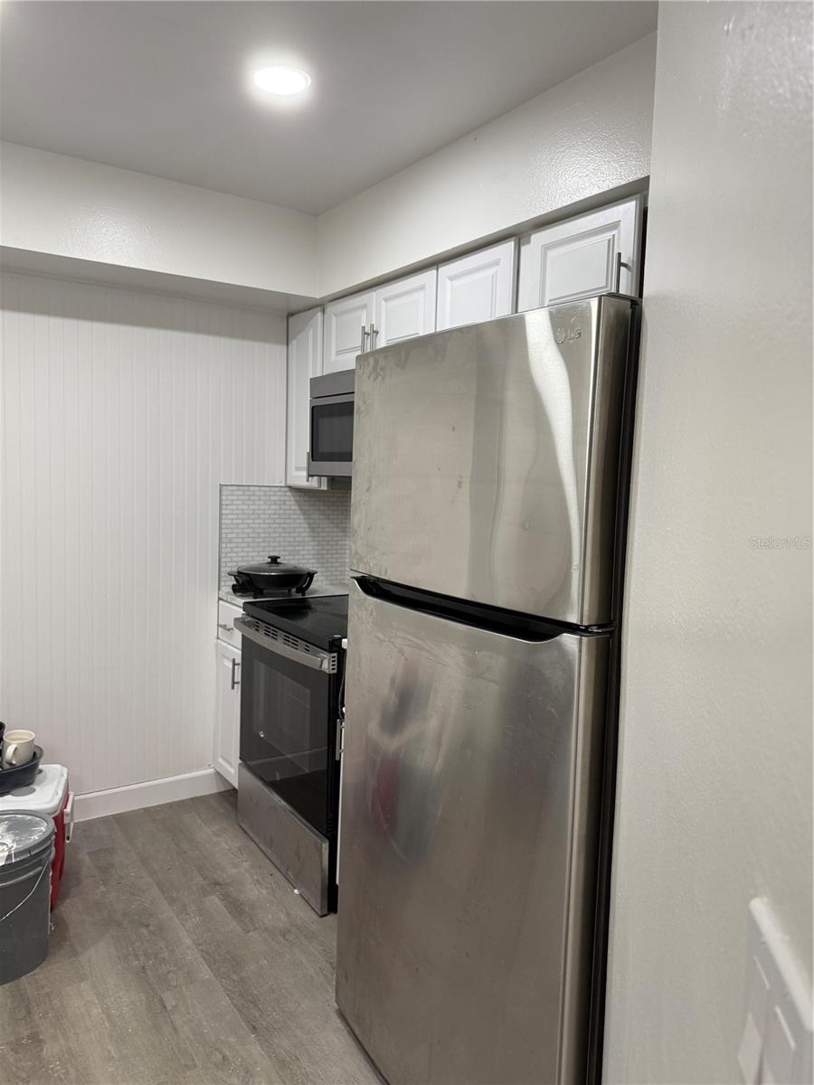 Image 7 of 16 For 4674 Pembrook Place J 101