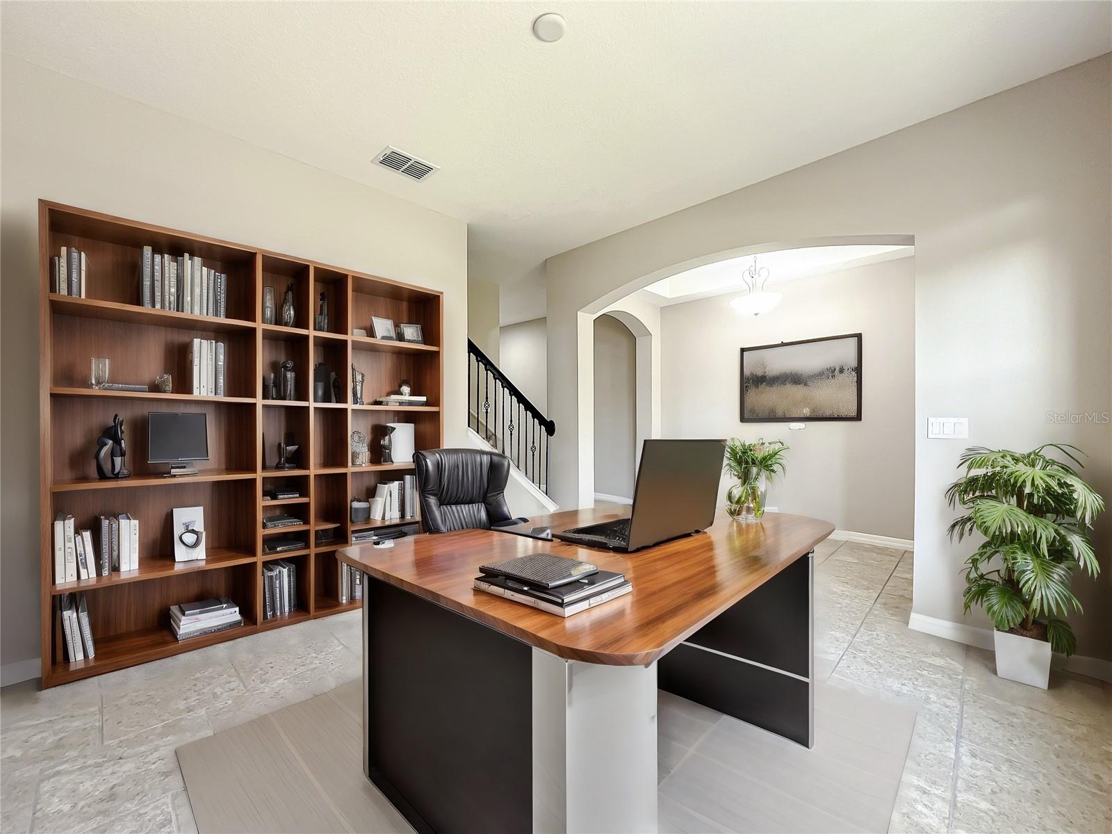 Image 4 of 45 For 137 Drayton Avenue