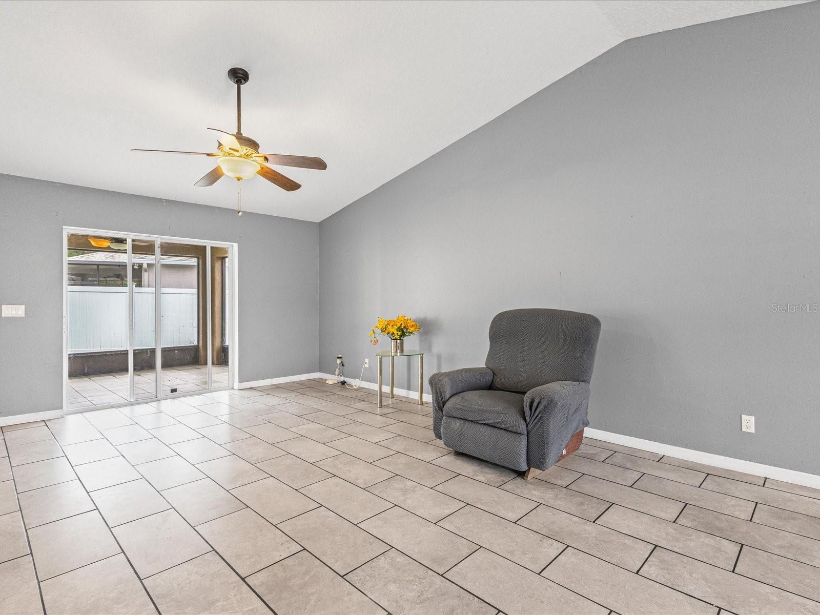 Image 13 of 42 For 112 Lake Butler Avenue
