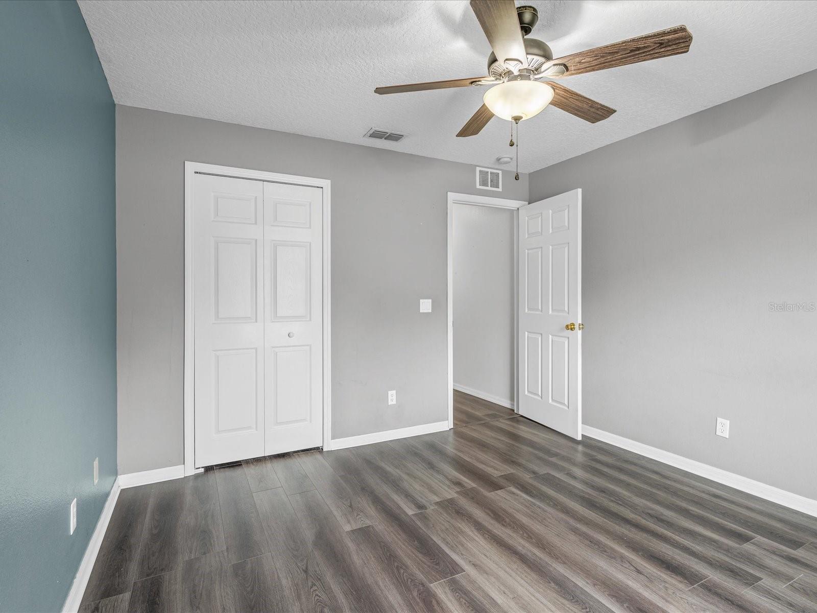 Image 32 of 42 For 112 Lake Butler Avenue