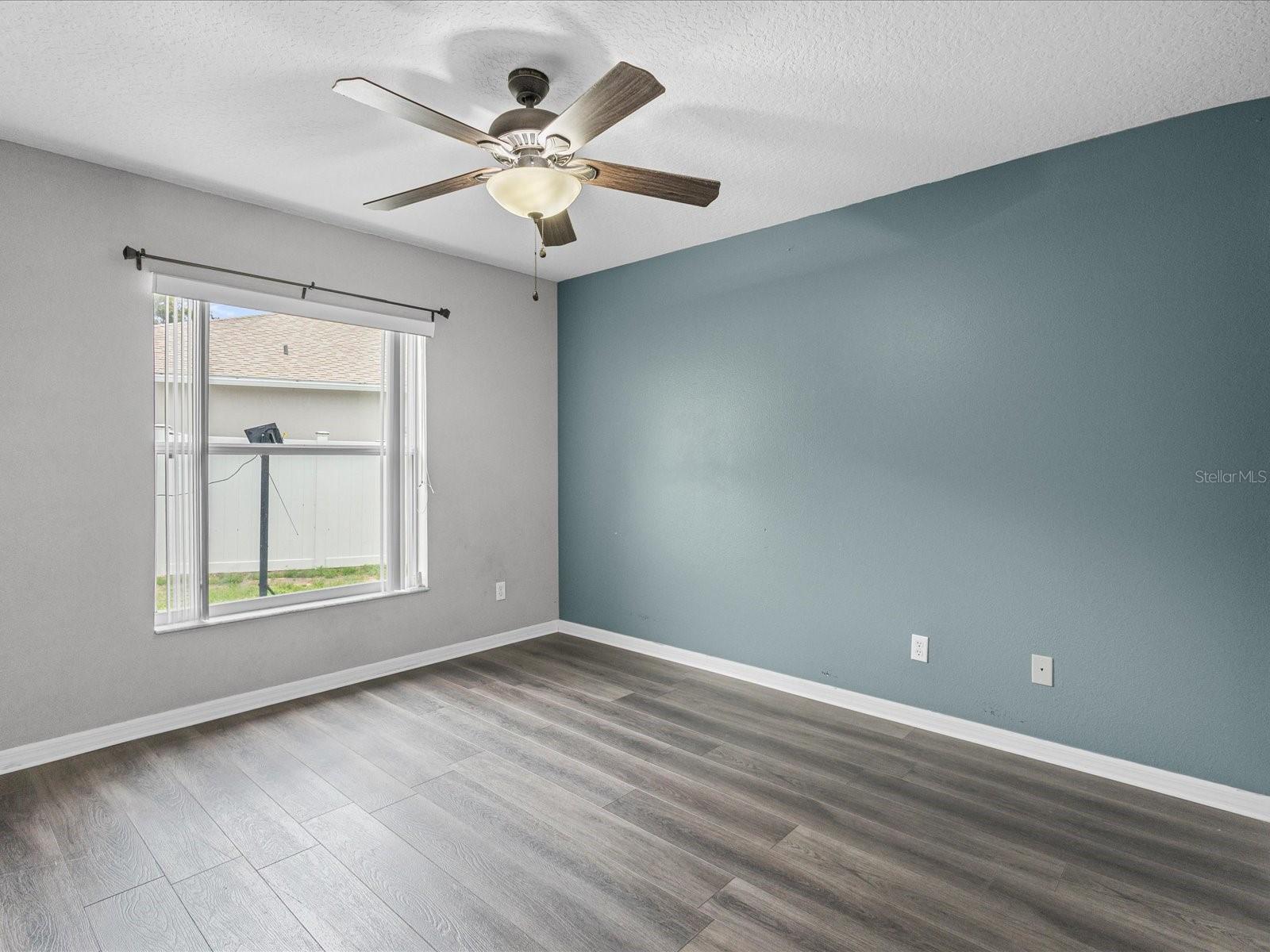 Image 33 of 42 For 112 Lake Butler Avenue