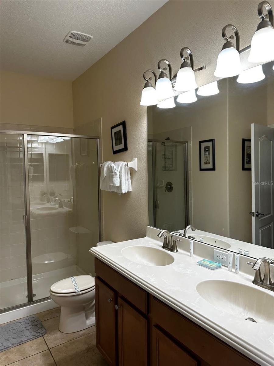 Image 11 of 52 For 1439 Moon Valley Drive
