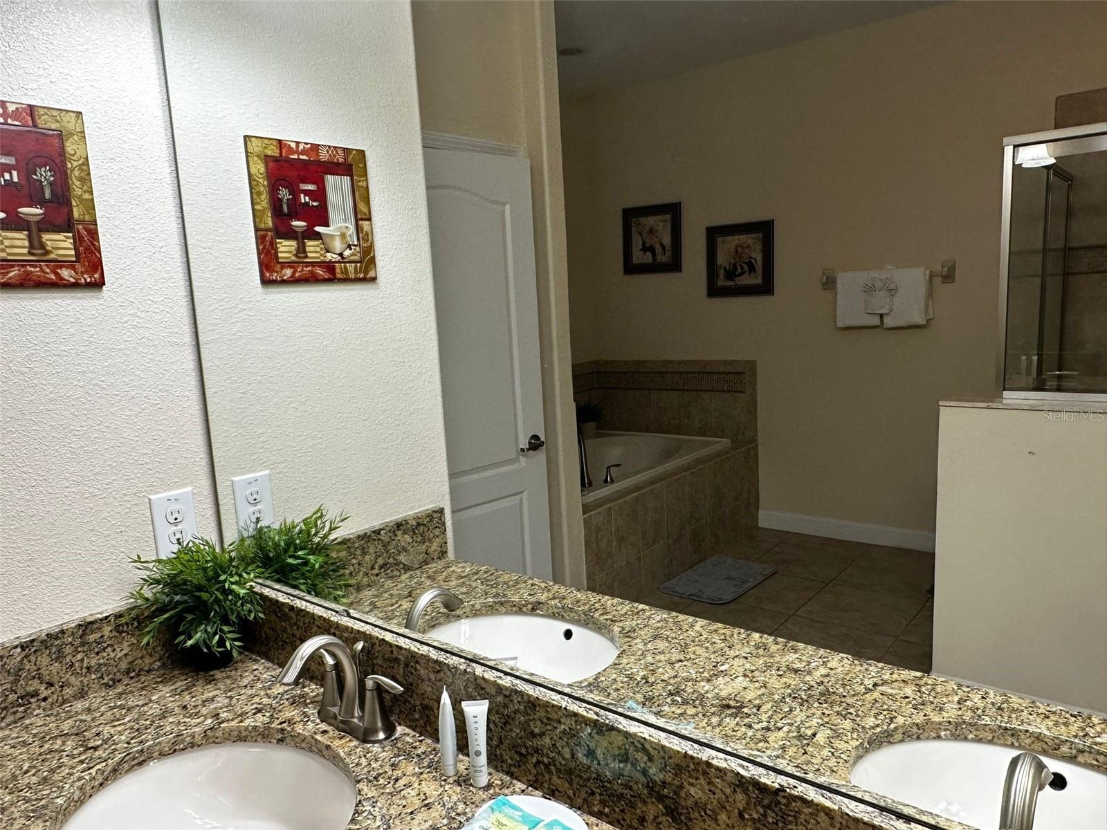 Image 18 of 52 For 1439 Moon Valley Drive