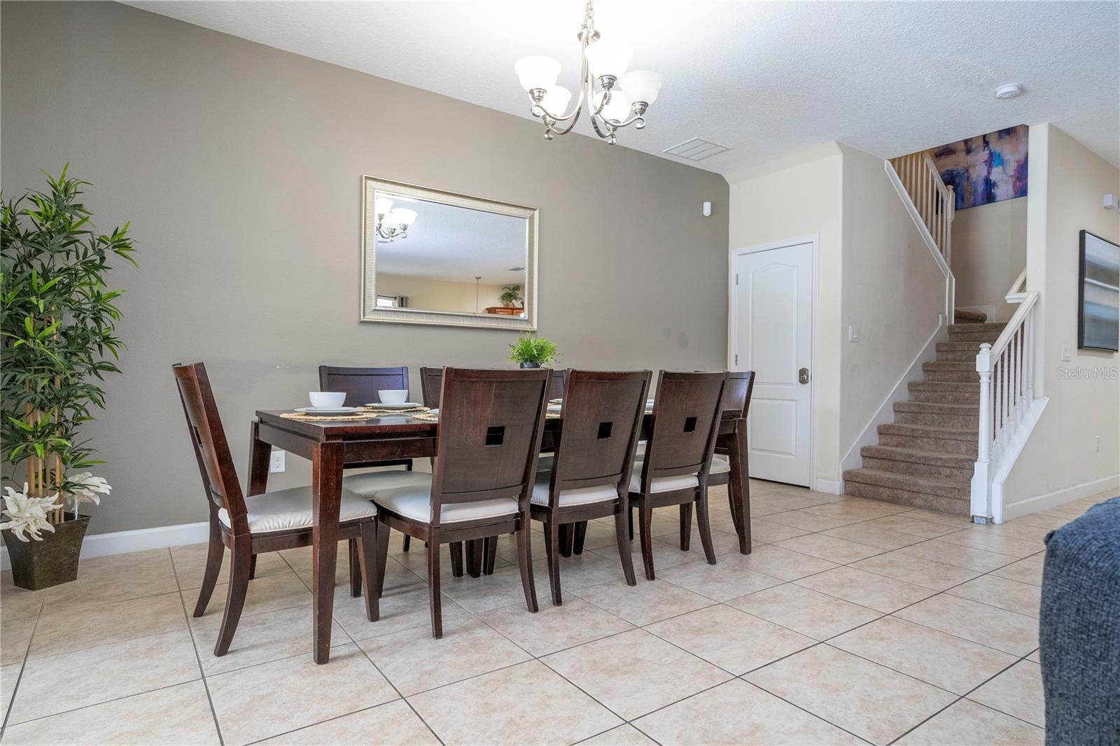 Image 5 of 52 For 1439 Moon Valley Drive
