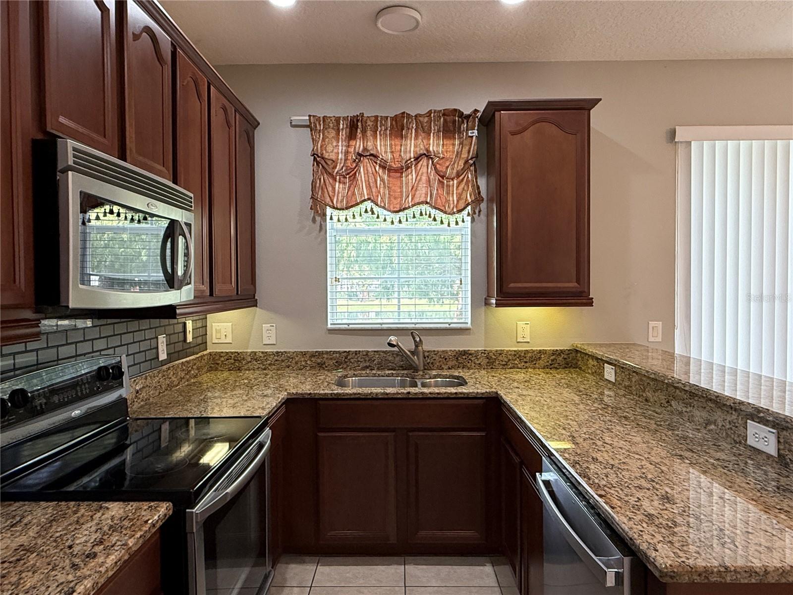 Image 7 of 22 For 4851 Fiorazante Avenue