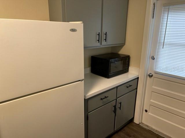 Image 7 of 24 For 811 2nd Street B