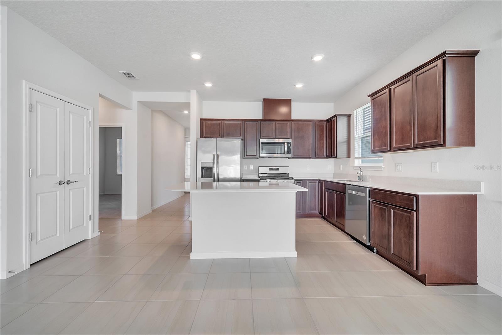 Image 12 of 74 For 2578 Cliff Way