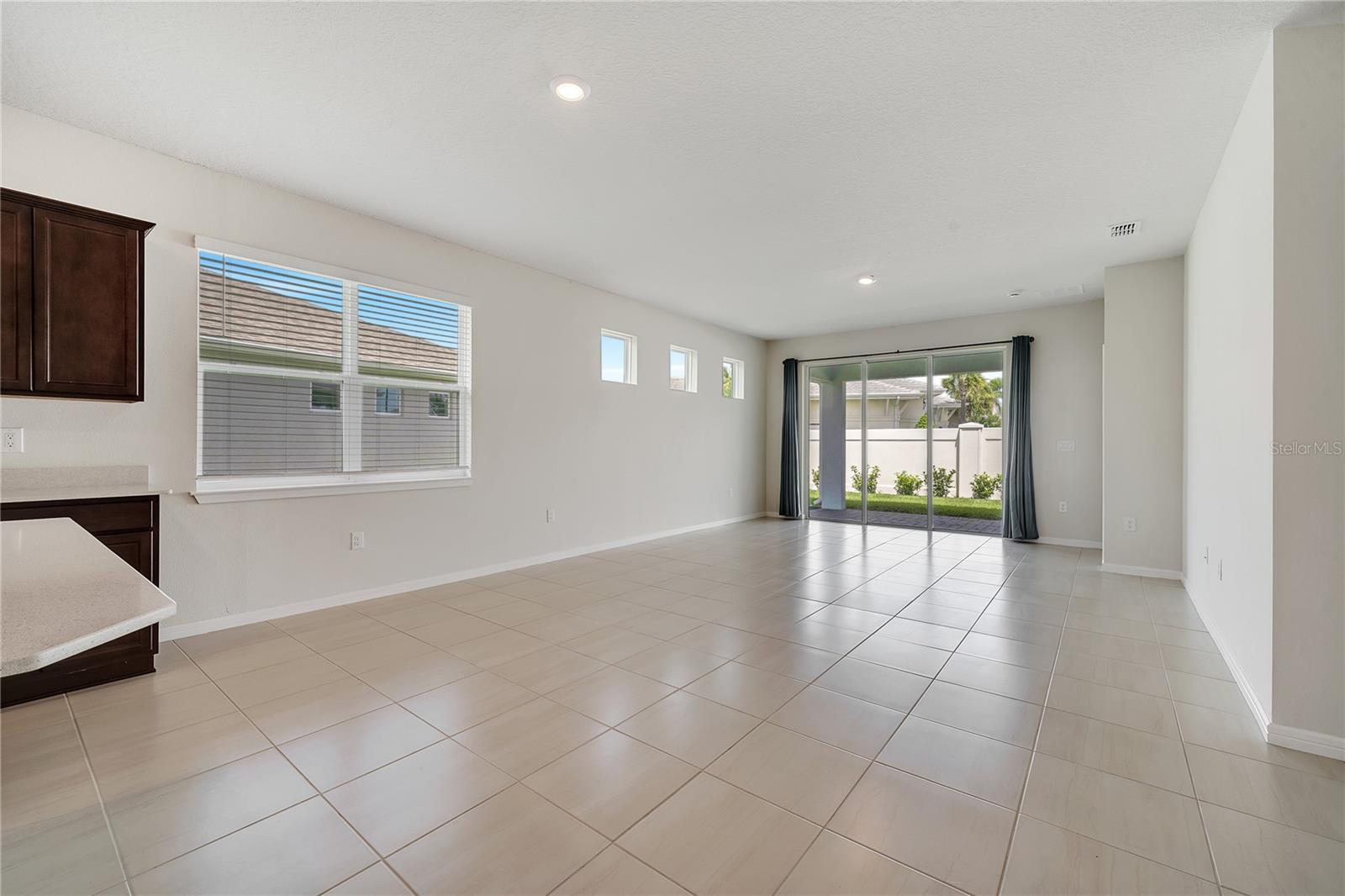 Image 15 of 74 For 2578 Cliff Way