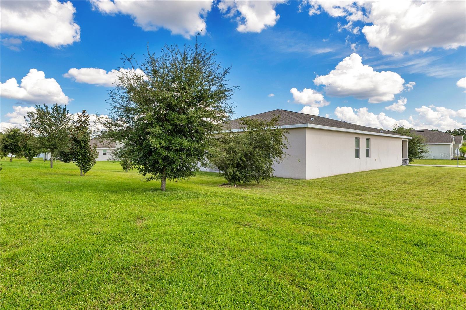 Image 24 of 36 For 16409 Fernridge Street