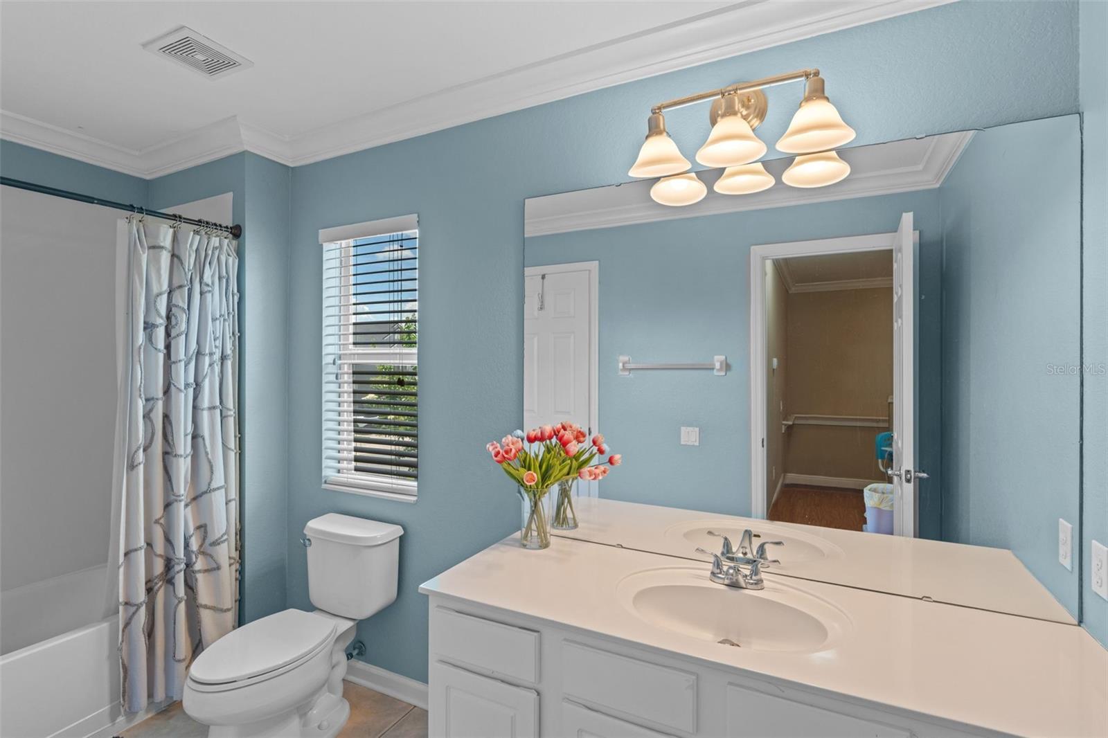 Image 18 of 29 For 934 Rock Harbor Avenue