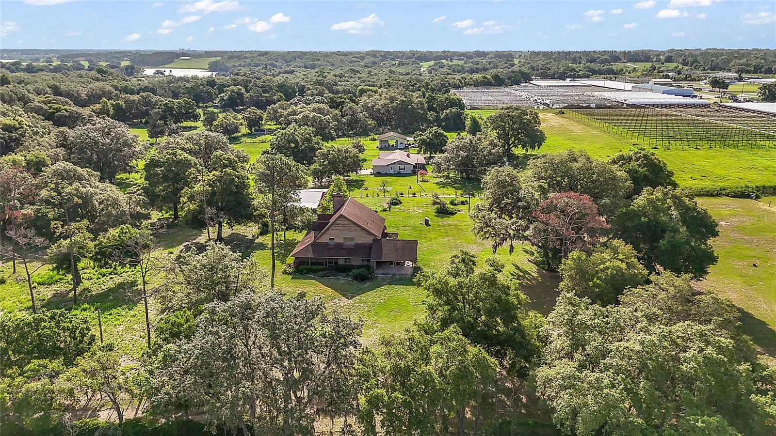 Image 4 of 41 For 17952 Lookout Hill Road