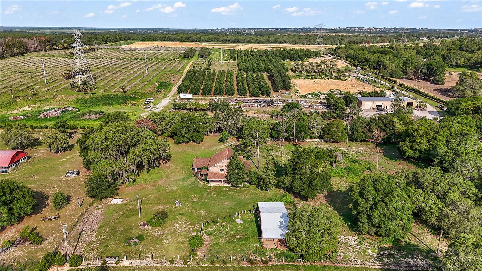 Image 5 of 41 For 17952 Lookout Hill Road