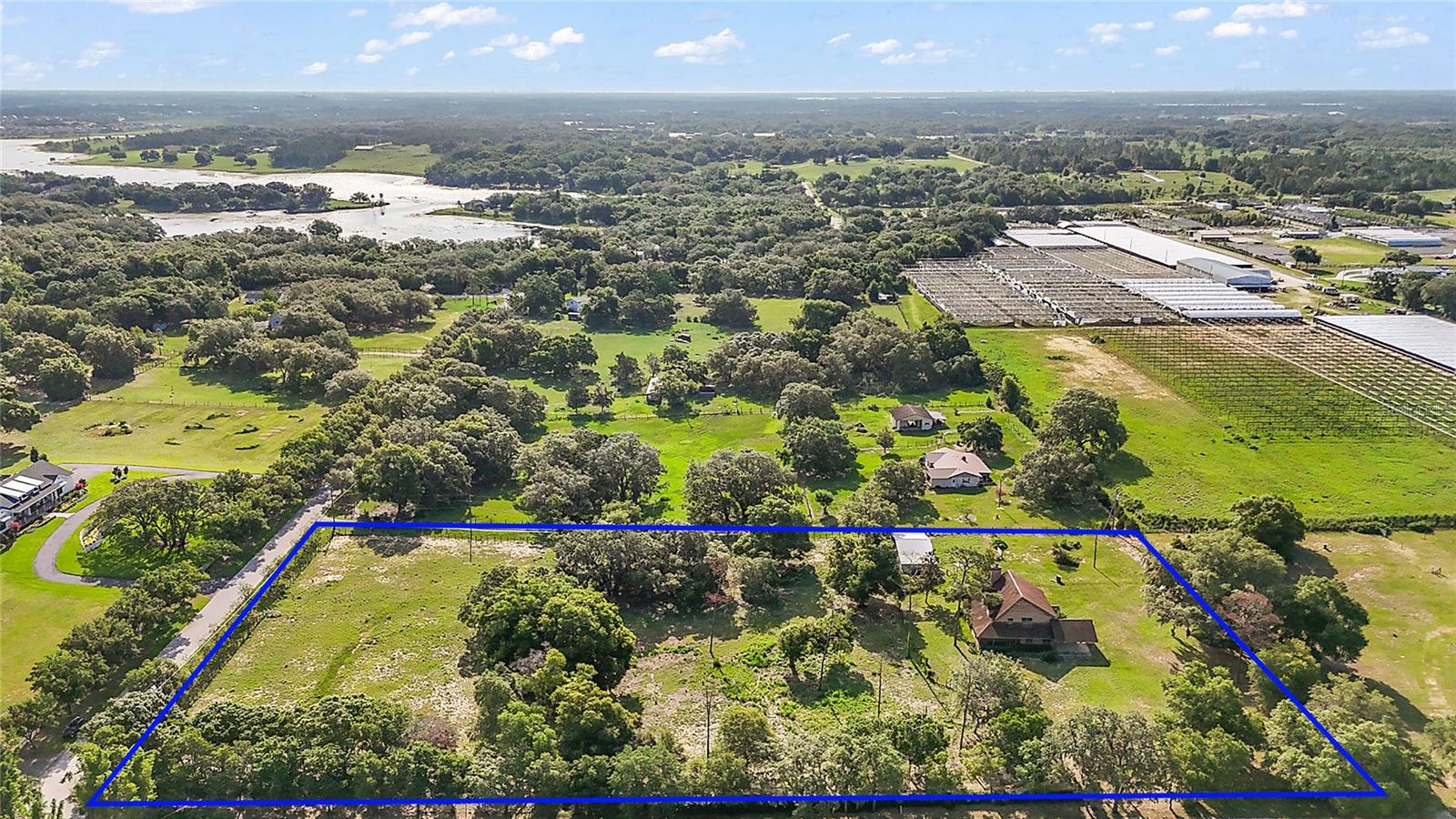 Image 7 of 41 For 17952 Lookout Hill Road