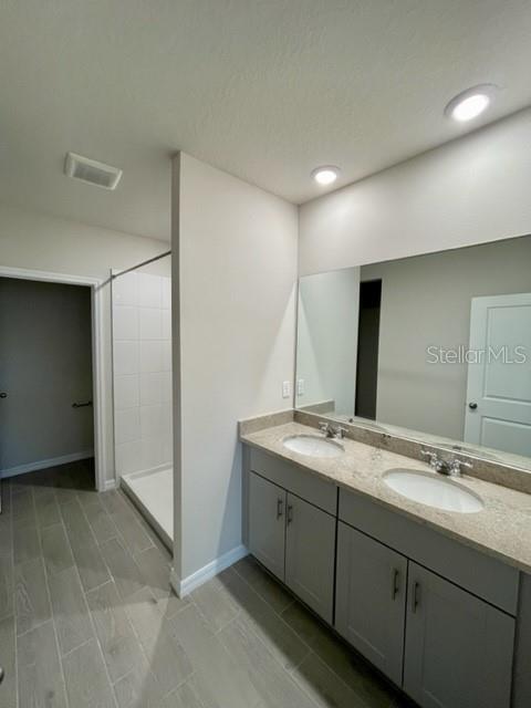 Image 10 of 22 For 3233 Fresno Place