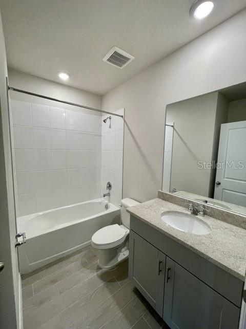 Image 18 of 22 For 3233 Fresno Place