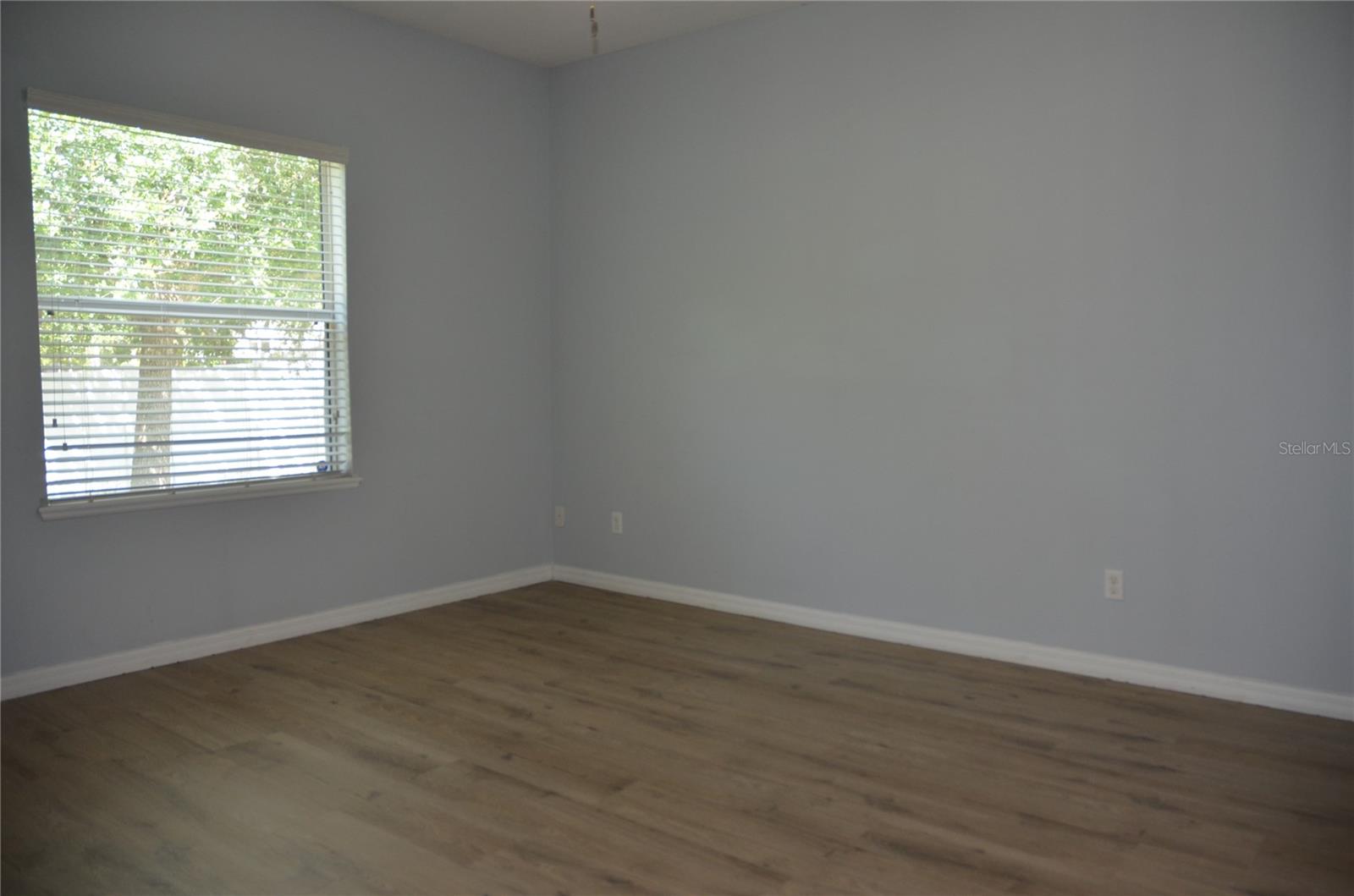 Image 13 of 21 For 1569 Rosedowne Way