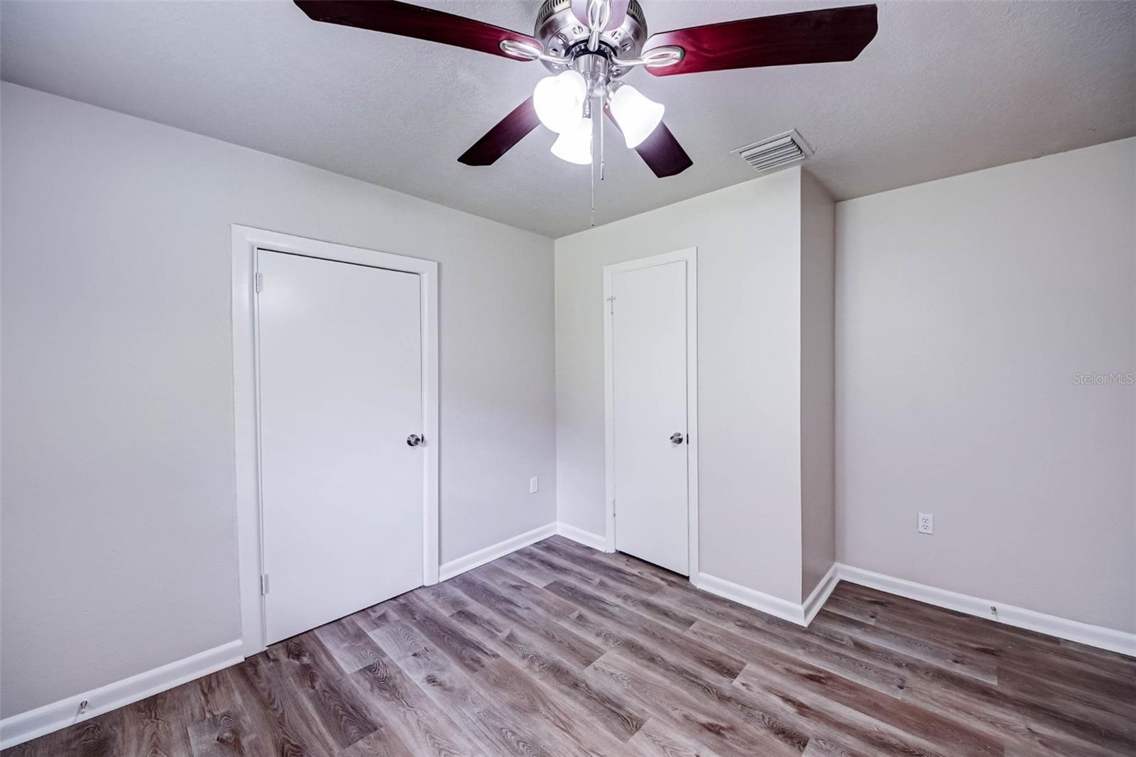 Image 17 of 36 For 1335 3rd Avenue