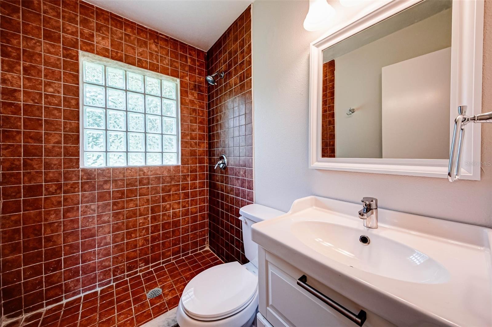 Image 22 of 36 For 1335 3rd Avenue