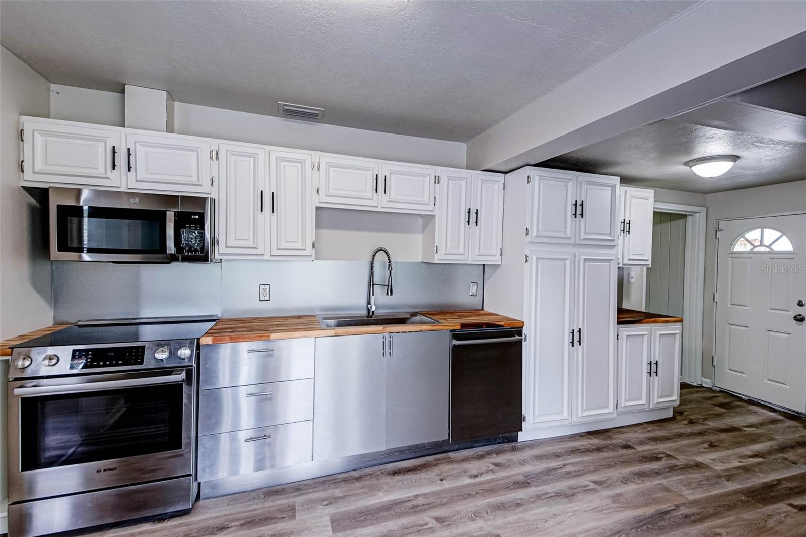 Image 7 of 36 For 1335 3rd Avenue