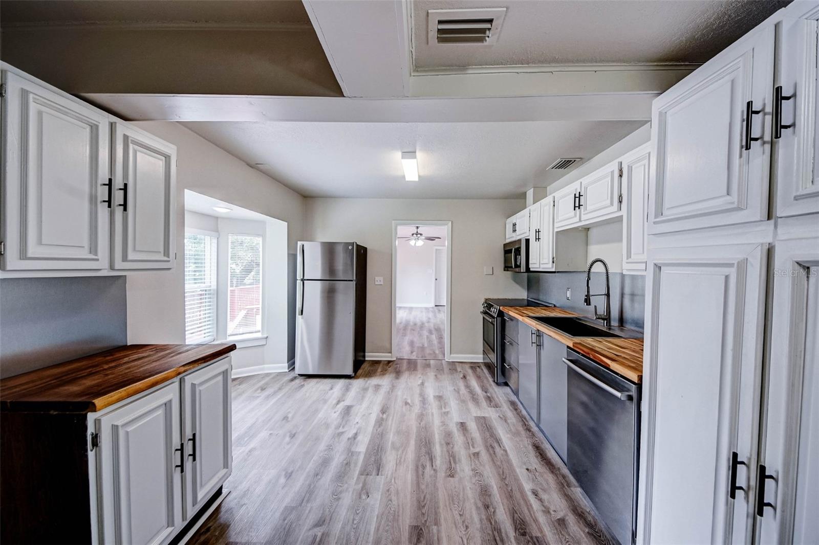 Image 9 of 36 For 1335 3rd Avenue