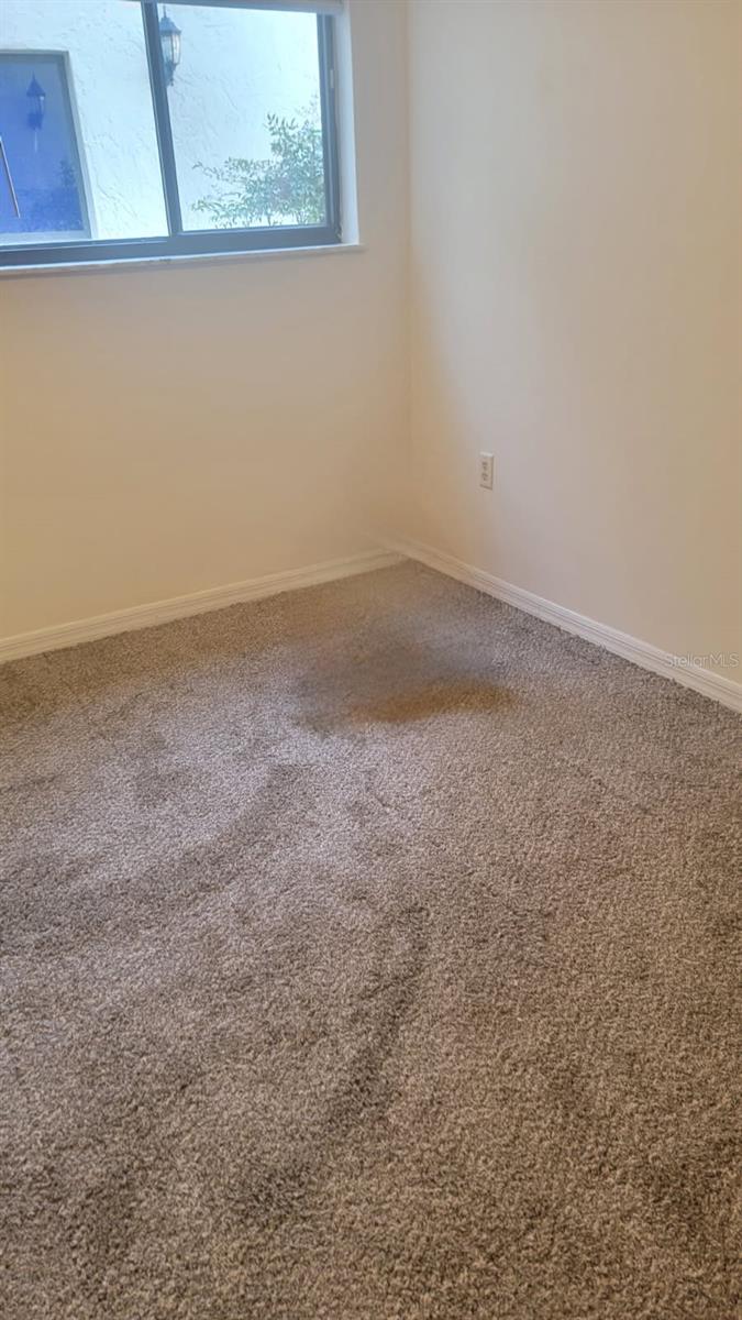 Image 12 of 17 For 101 Grand Plaza Drive P40