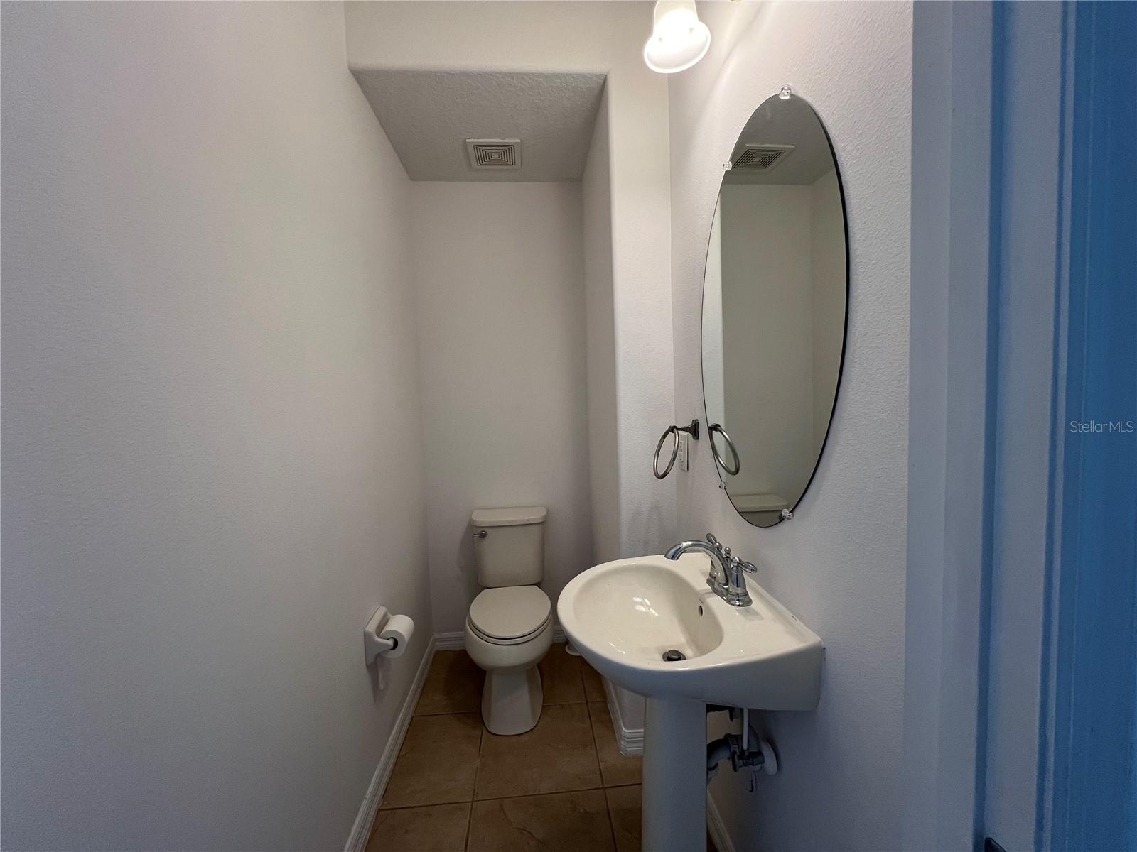 Image 19 of 23 For 8969 Fullerwood Avenue