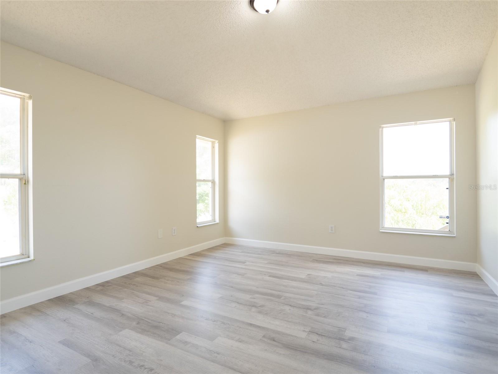 Image 11 of 22 For 6569 Long Breeze Road N