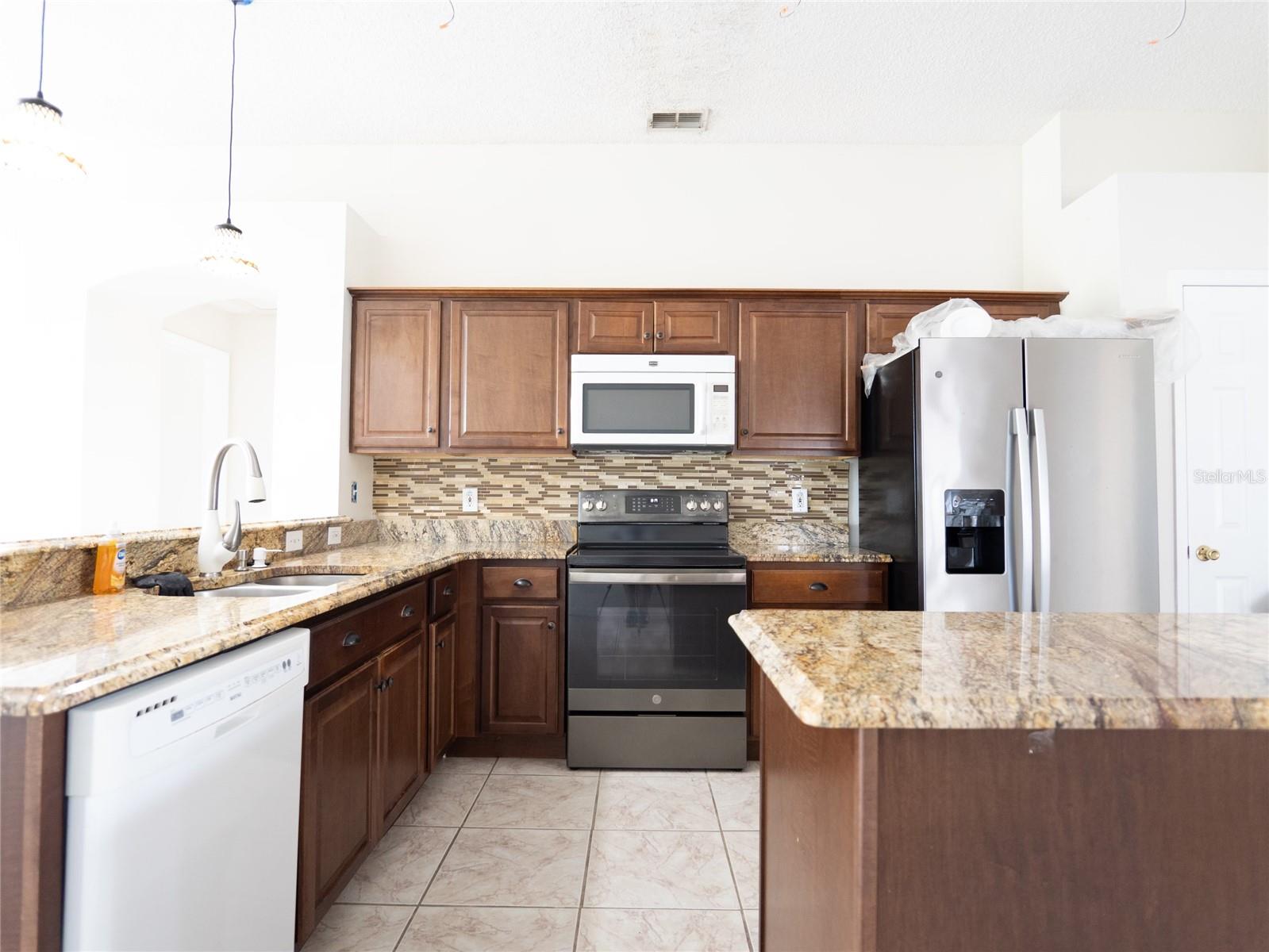Image 3 of 22 For 6569 Long Breeze Road N