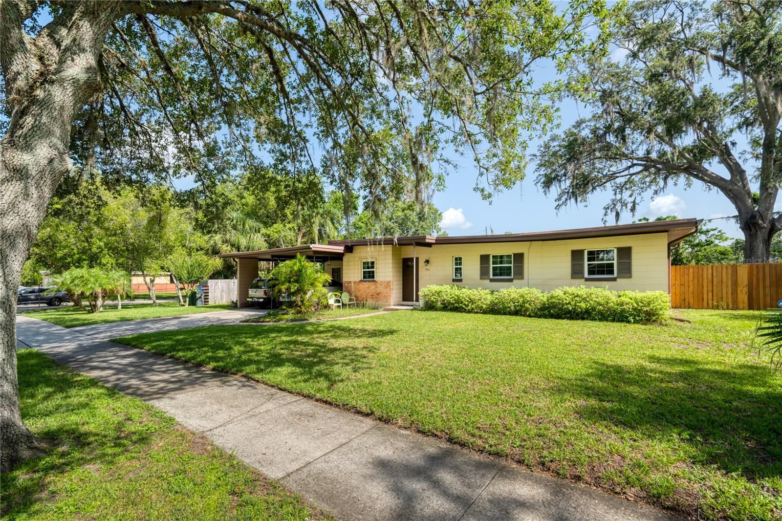 Image 11 of 11 For 1901 Loch Berry Road