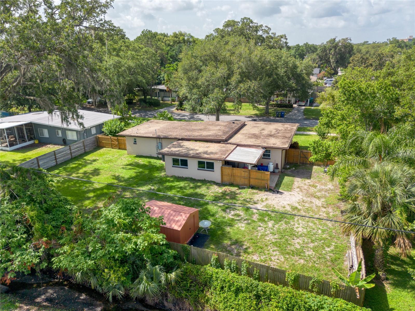 Image 3 of 11 For 1901 Loch Berry Road