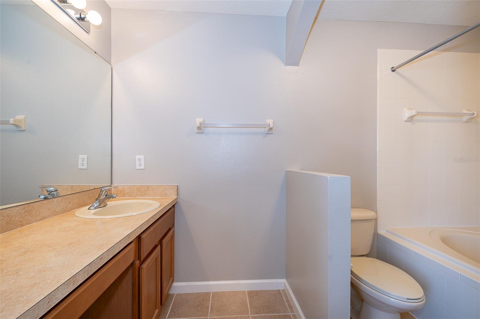 Image 13 of 25 For 9140 Grey Moss Drive