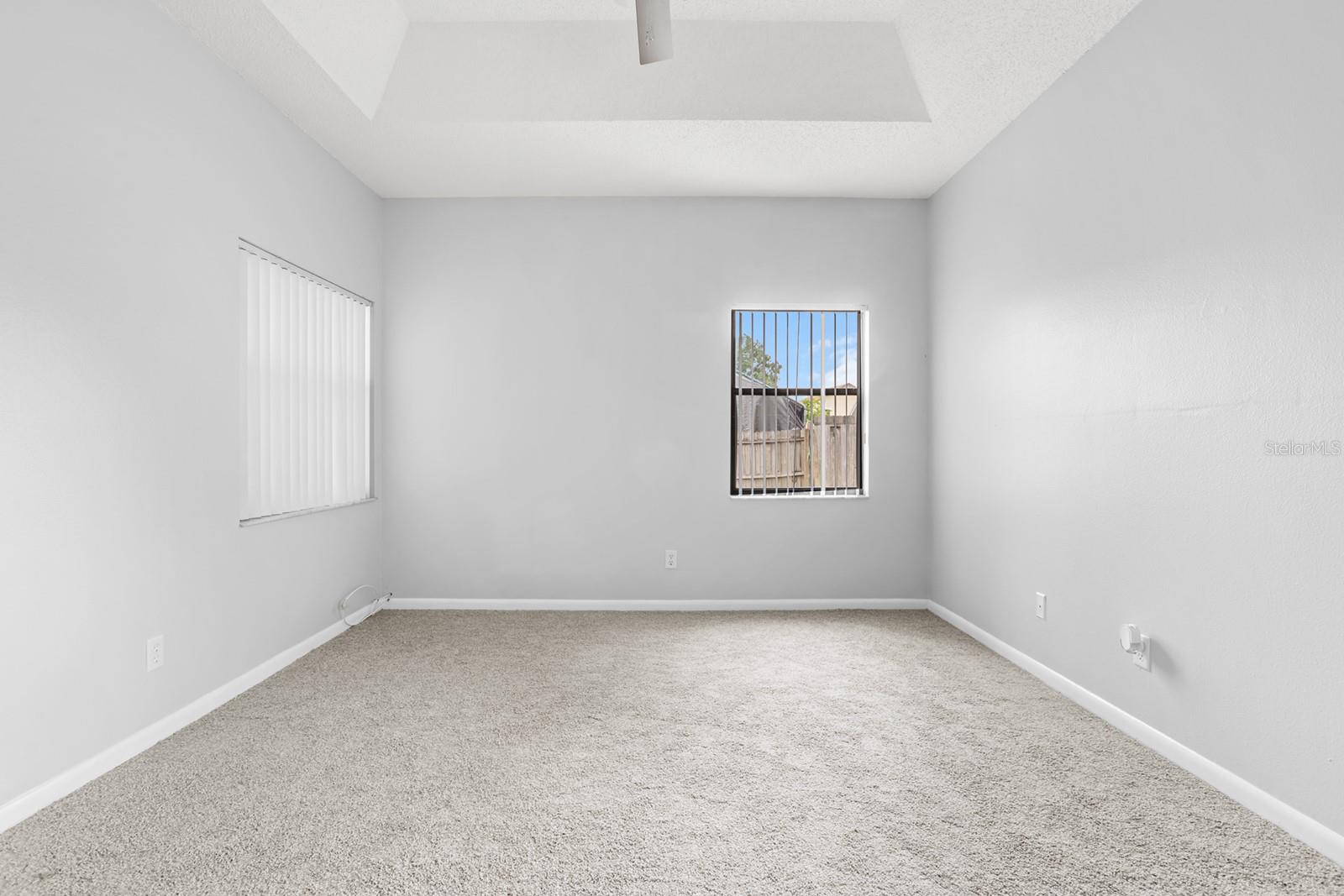 Image 17 of 28 For 399 Lake Daisy Drive