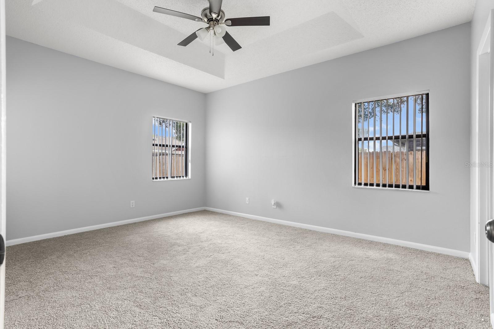 Image 18 of 28 For 399 Lake Daisy Drive