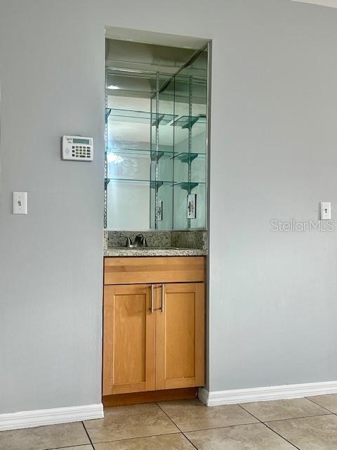 Image 5 of 21 For 7449 Wynnewood Square 182