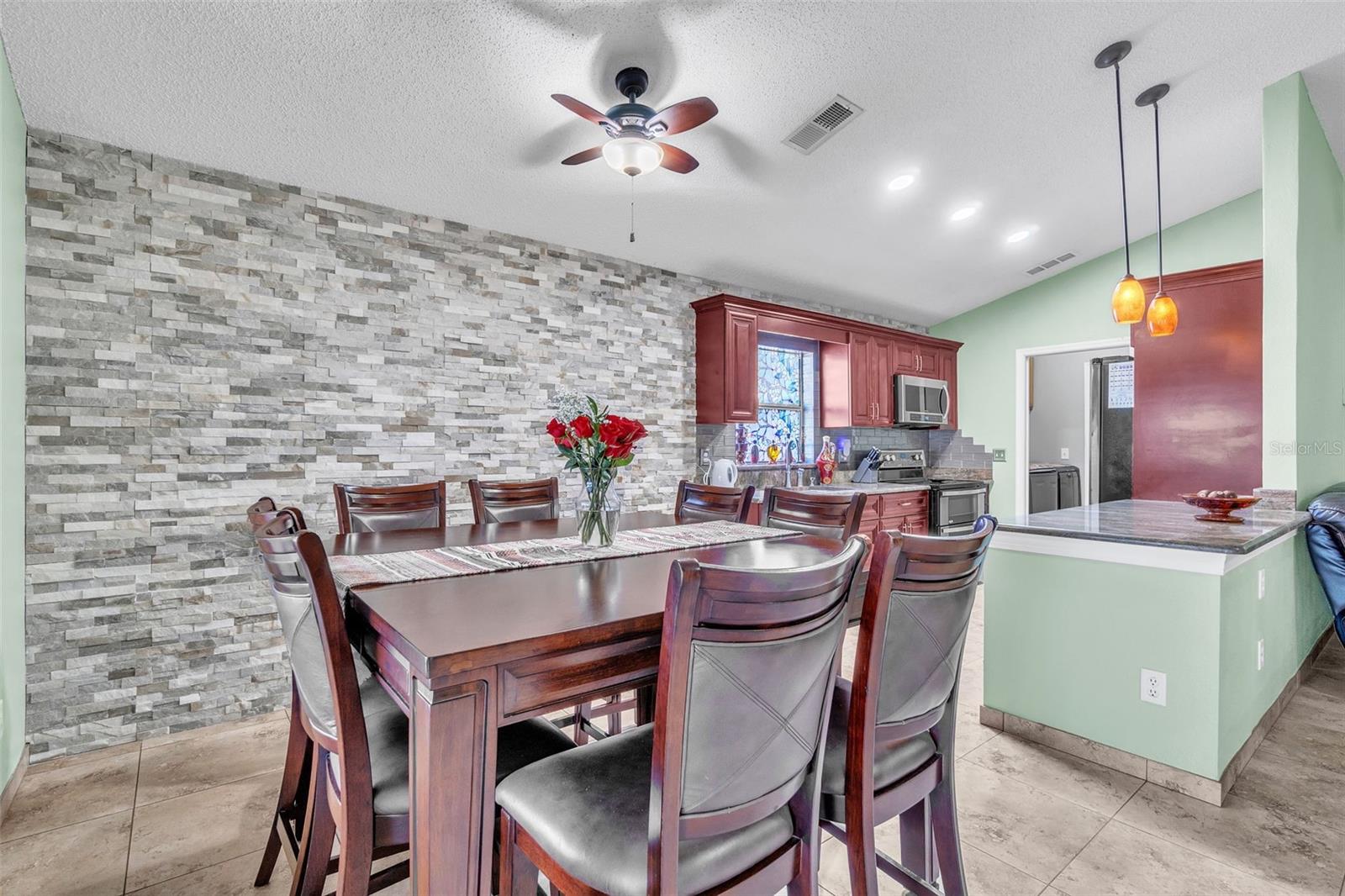 Image 12 of 46 For 574 Rouzer Street
