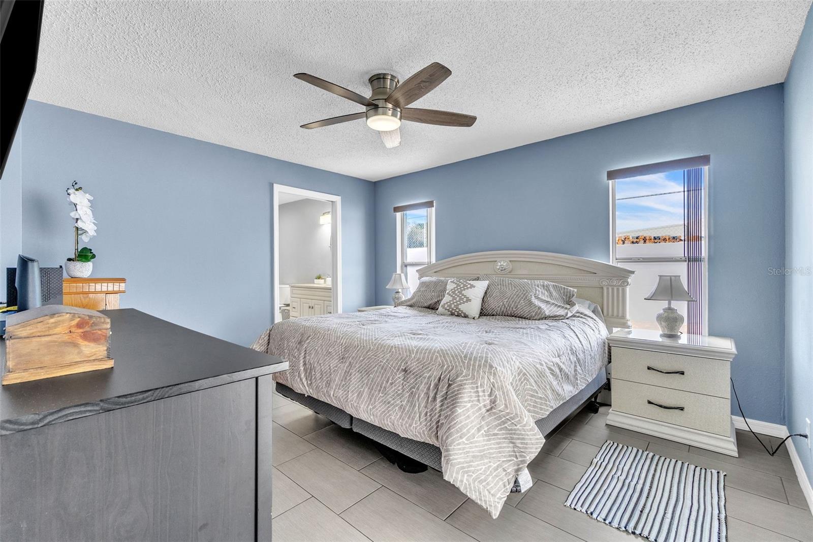 Image 13 of 46 For 574 Rouzer Street