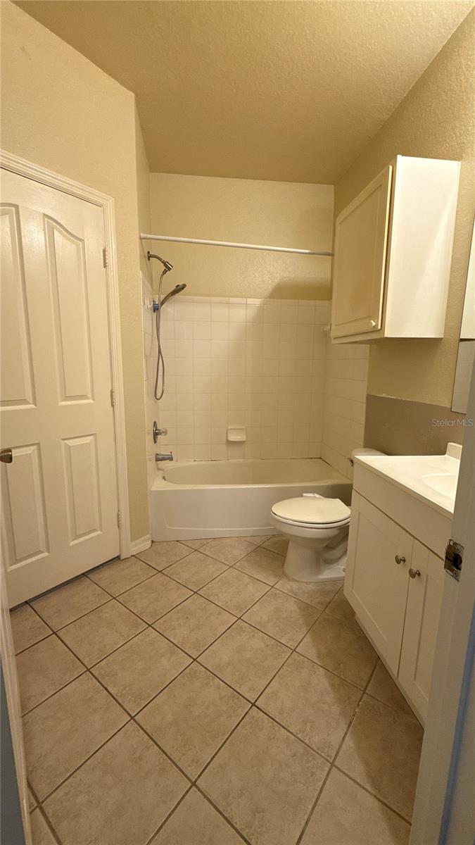 Image 13 of 19 For 2525 Maitland Crossing Way 207