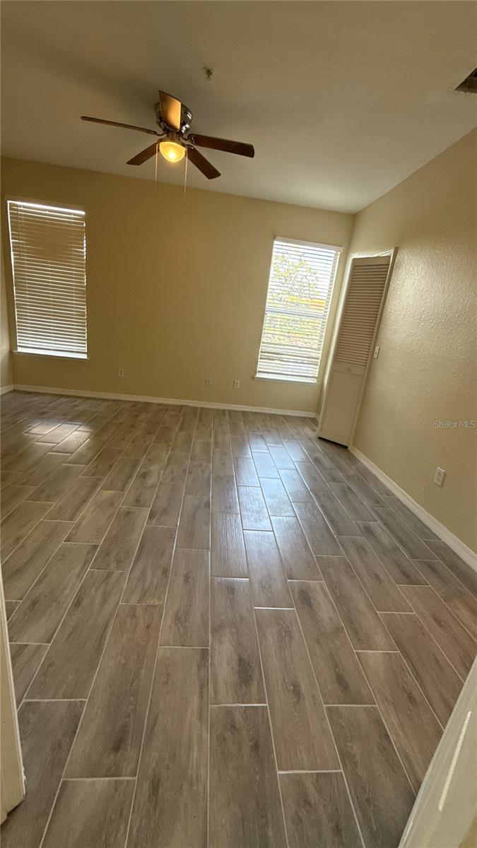 Image 15 of 19 For 2525 Maitland Crossing Way 207